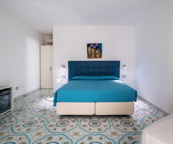 Tripla con Terrazzo in Dependance 2